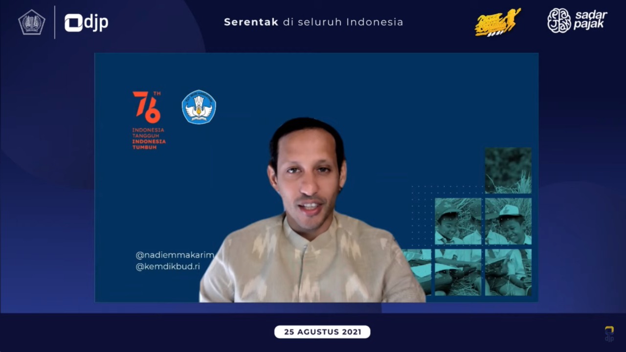 Menteri Pendidikan, Kebudayaan, Riset, dan Teknologi Indonesia Nadiem Anwar Makarim menyampaikan sambutan