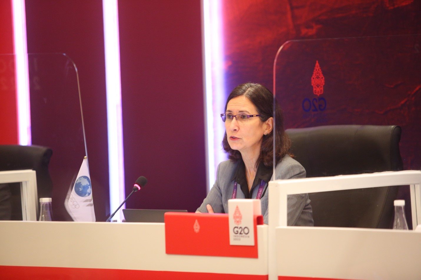 Peserta forum menekankan pentingnya transparansi perpajakan untuk mencegah terjadinya penghindaran pajak dan pengelakan pajak