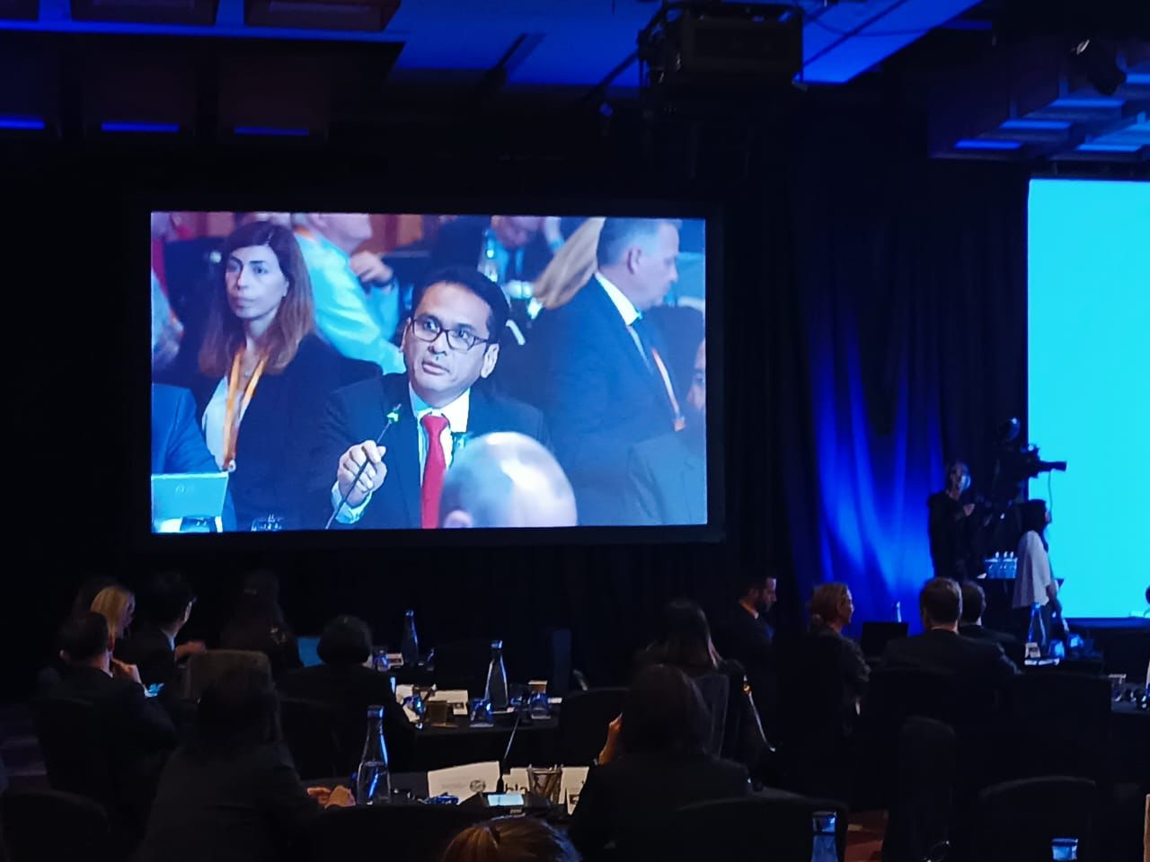 Head of Delegation Indonesia, Staf Ahli Menteri Keuangan Bidang Pengawasan Pajak, Bapak Nufransa Wira Sakti ikut berdiskusi pada saat FTA Plenary Meeting ke-16 di Marina Bay Sands Convention Center, Singapura (Rabu, 11/10)