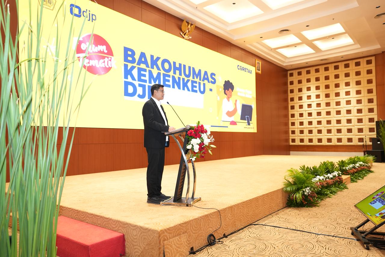 Bimo Wijayanto, Direktur Jenderal Pajak, menyampaikan sambutan.