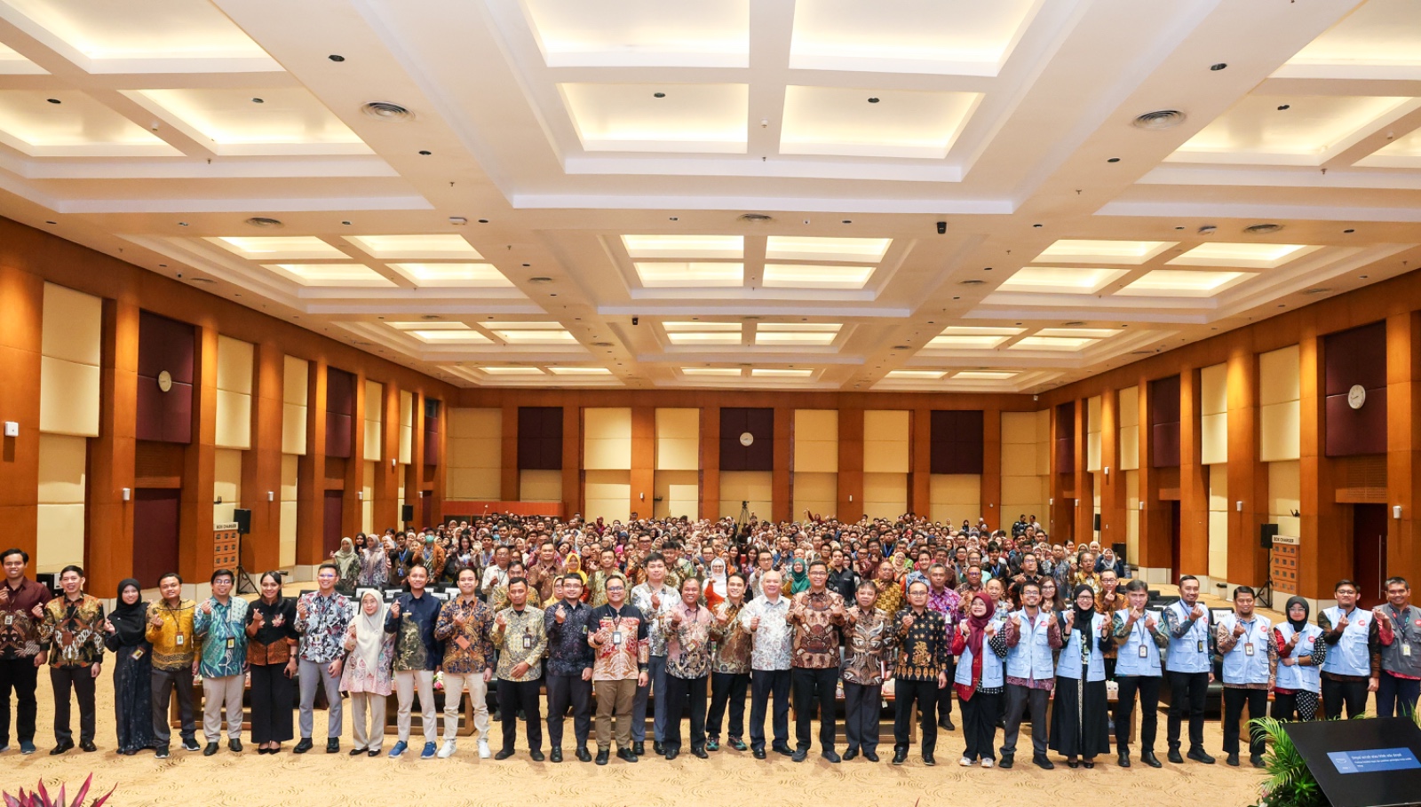 Dokumentasi seluruh peserta Acara Puncak Peringantan Hakordia DJP Tahun 2025