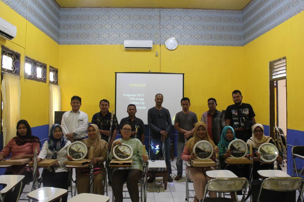 Foto bersama setelah acara