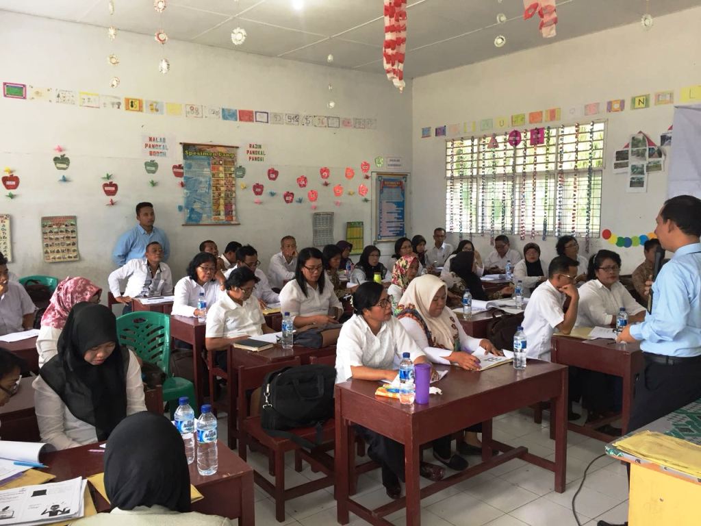 Antusiasme peserta mengikuti sosialisasi dan bimtek dibuka oleh Kepala KP2KP Perdagangan