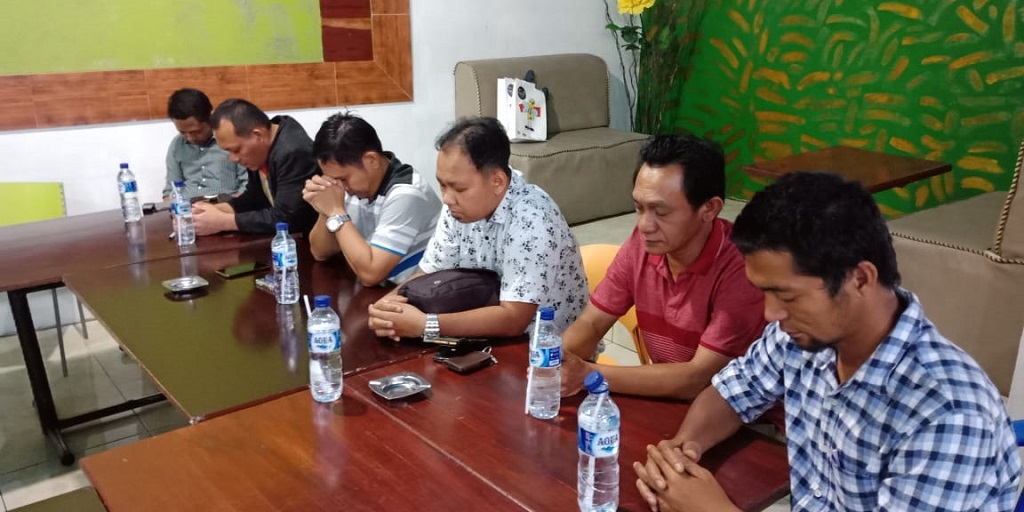 Kegiatan Dialog dan Bimbingan Teknis Pengisian dan Pelaporan SPT Tahunan Wajib Pajak Orang Pribadi dimulai dengan pembacaan doa terlebih dahulu