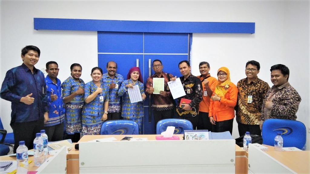 Sosialisasi dan uji petik bersama DJP dan PT. Pos Indonesia di salah satu wajib pajak di KPP Pratama Jayapura