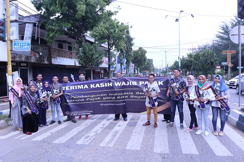 Aksi simpatik KP2KP Sumenep beserta Duta Pajak Unija Sumenep