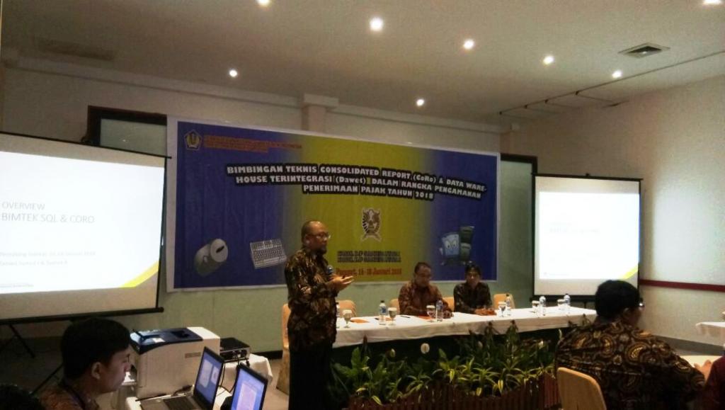 Penjelasan dari narasumber oleh Kepala Seksi Bimbingan Sistem