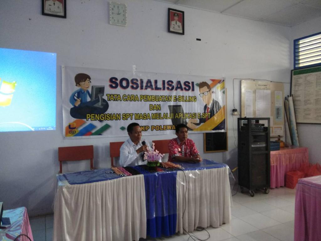 Pembukan oleh Kepala KP2KP Polewali