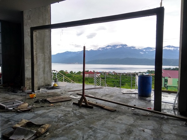 Pemandangan bagian belakang GKN