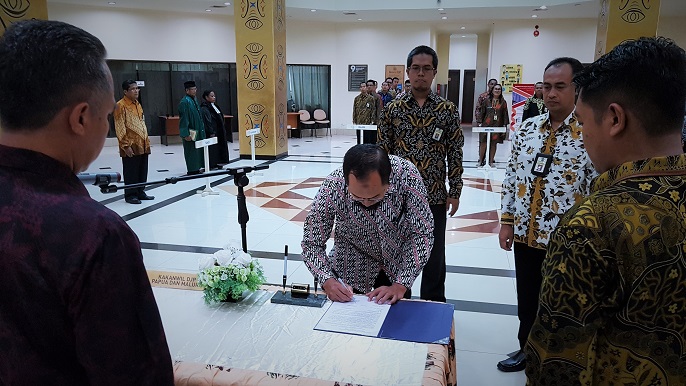 Suasana acara penandatanganan dokumen