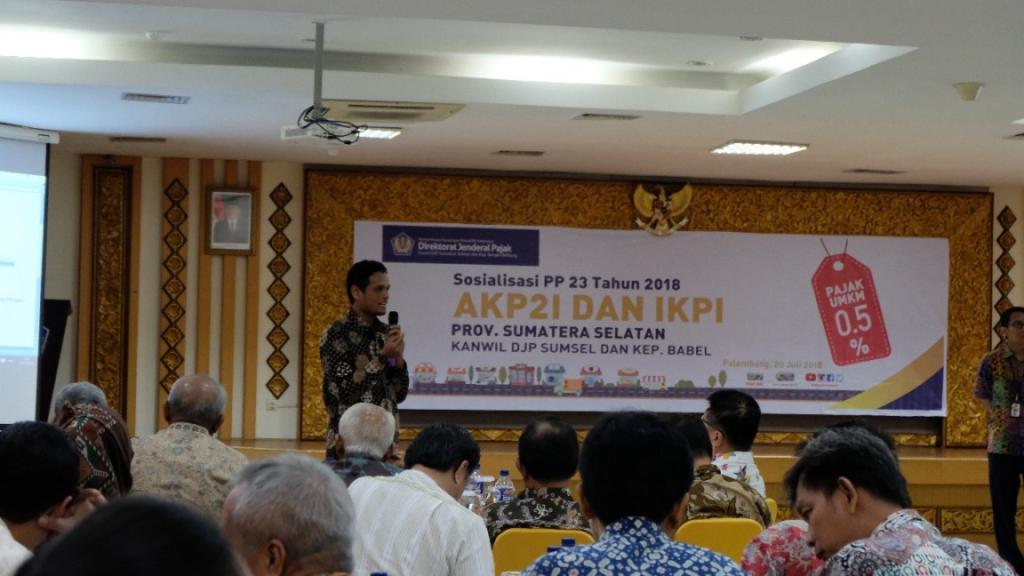 Fajri memberikan materi PP 23/2018