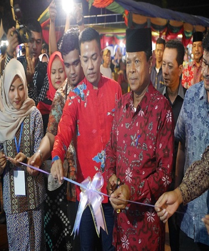 Peresmian pembukaan Bengkalis Expo 2018 dilakukan langsung oleh Haholongan dengan pengguntingan pita di stan KPP Bengkalis.