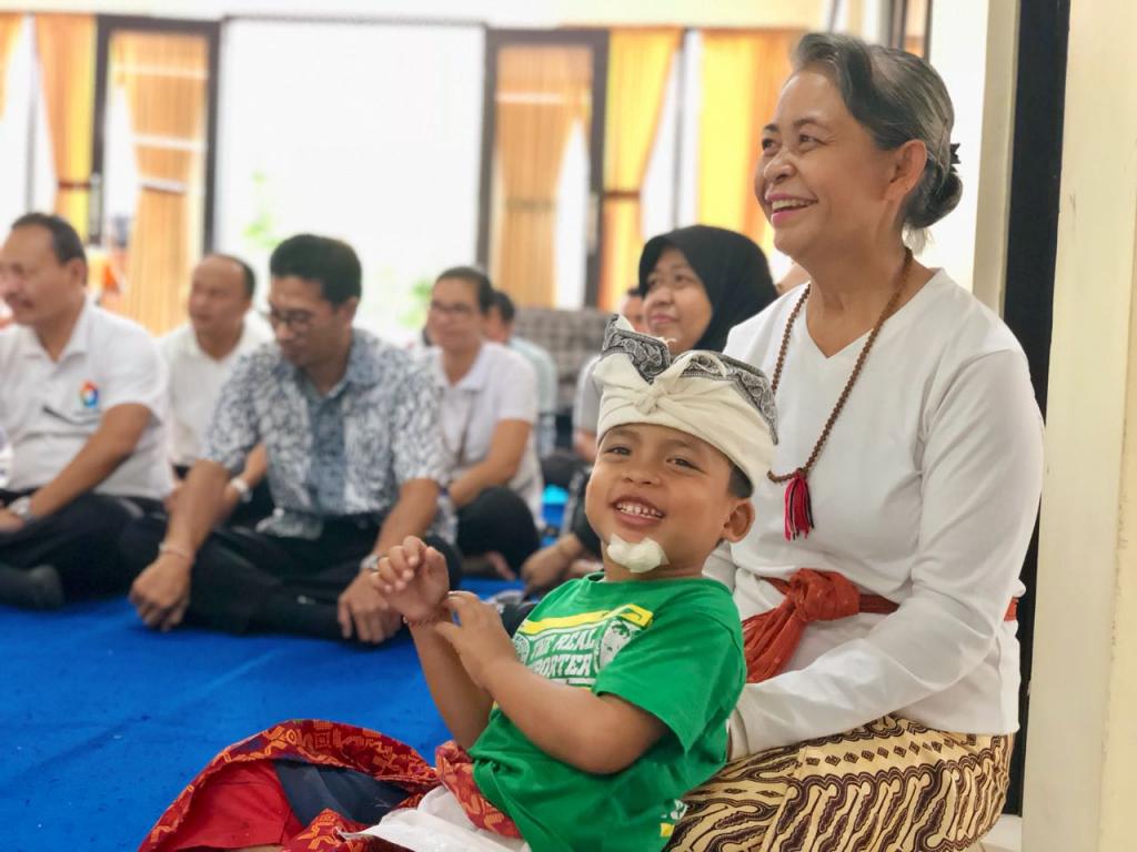 Pengurus yayasan turut hadir dalam acara