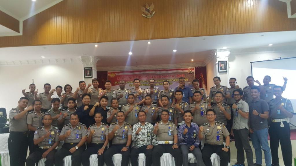 Fiskus berfoto bersama dengan seluruh peserta kegiatan