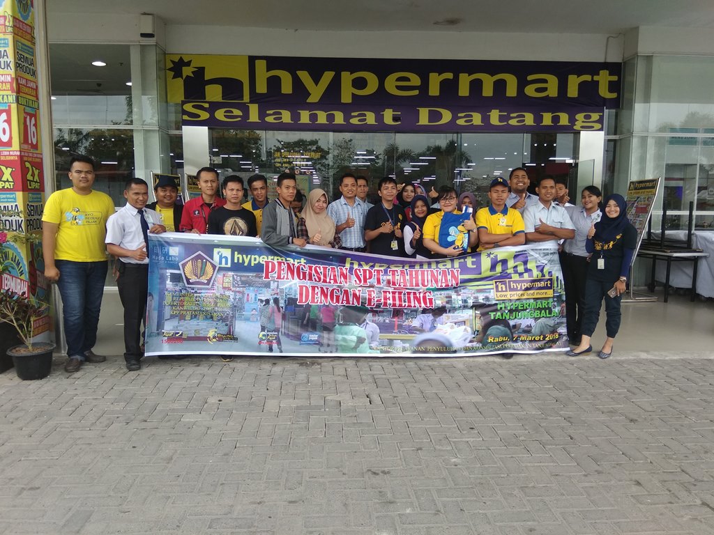 Foto bersama sekaligus menutup acara