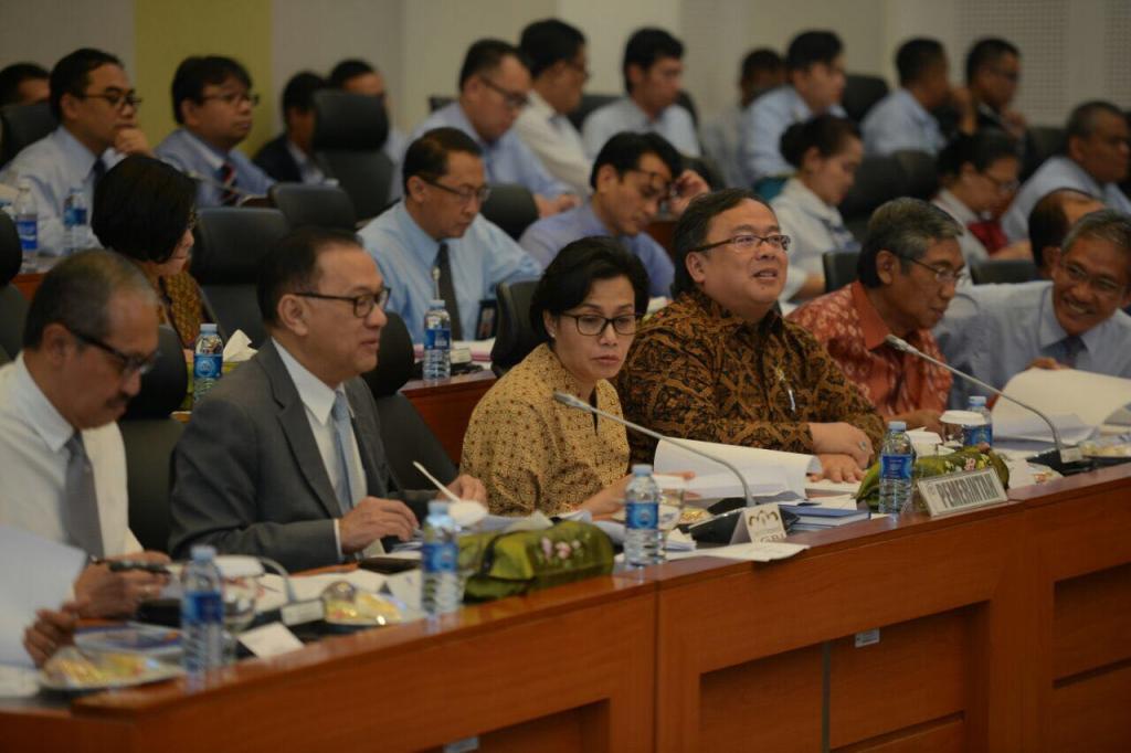 Gubernur Bank Indonesia Agus Martowardojo, Menteri Keuangan Sri Mulyani Indrawati, dan Menteri PPN/Bappenas Bambang Brodjonegoro dalam Rapat Banggar DPR RI, Rabu.