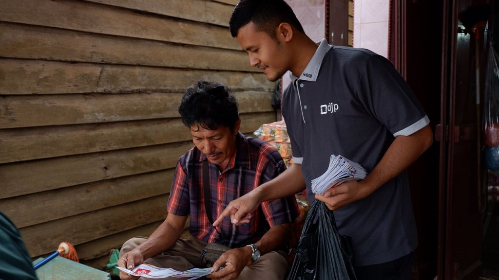 Pegawai KP2KP memberikan penjelasan kewajiban dan hak berdasarkan PP 23 Tahun 2018