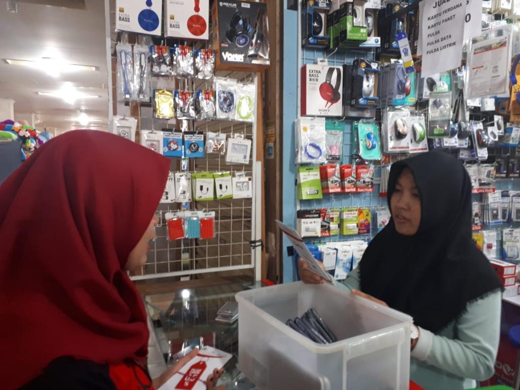 Lusiana Wahyu Isnaini Memberitahukan Pajak UMKM 0,5% kepada Pemilik Aksesoris HP