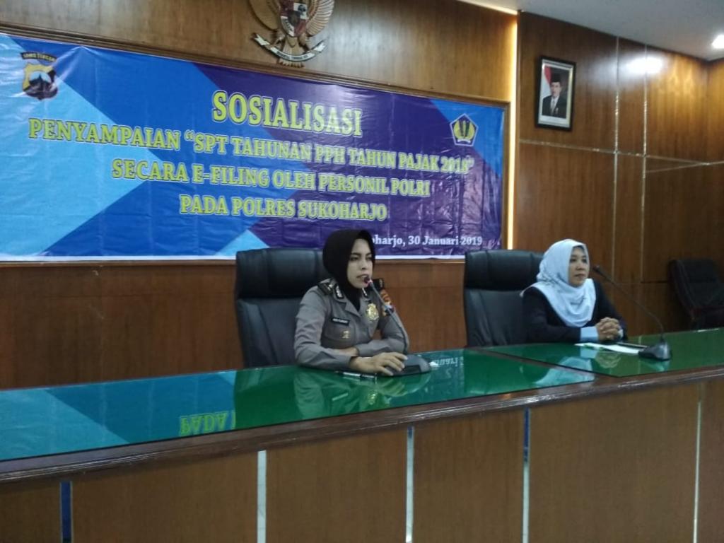 Sambutan oleh Kasi Keungan Polres Sukoharjo dan Kasi Pengawasan dan Konsultasi I KPP Pratama Sukoharjo