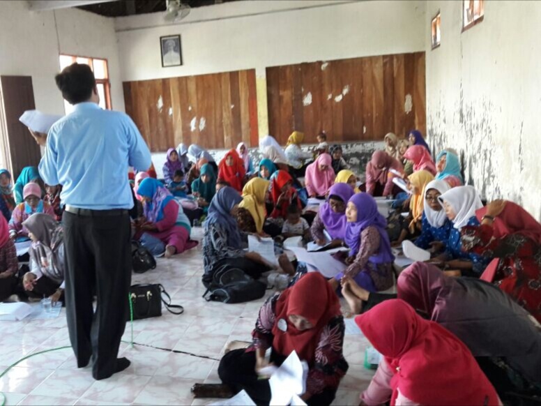 Peserta antusias mengikuti acara pengisian SPT Bersama