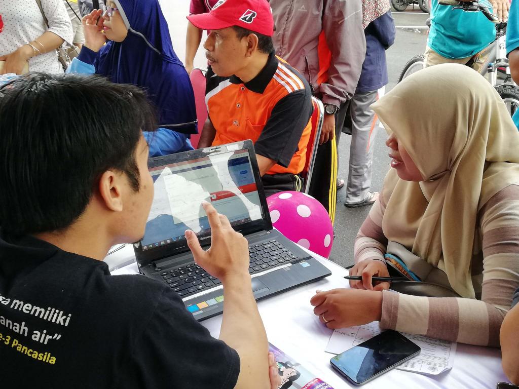 Berbagai layanan perpajakan diberikan kepada pengunjung, terutama pembuatan efiling