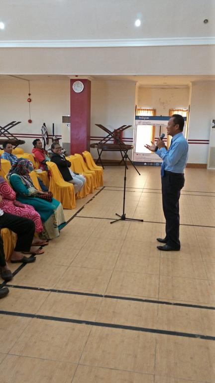 Kepala Seksi Ekstensifikasi dan Penyuluhan Menjawab Pertanyaan Peserta