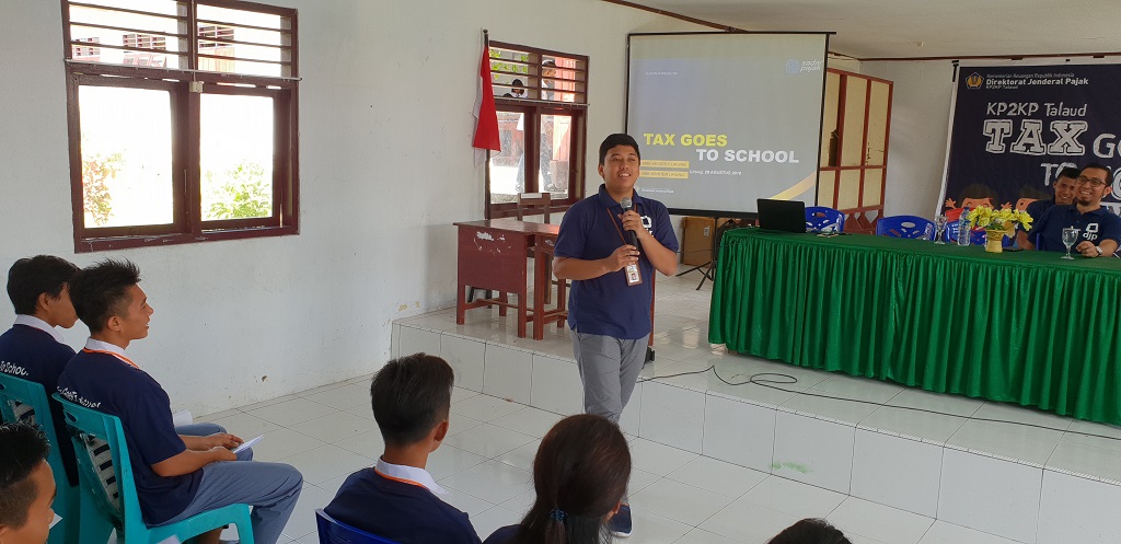 Pembawaan pemateri yang membuat suasana menjadi cair.