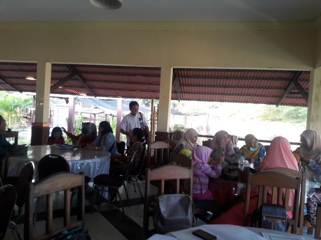 KP2KP Pacitan Adakan Sosialisasi Perpajakan Apoteker di Sea View, Pacitan (Rabu, 6/6)