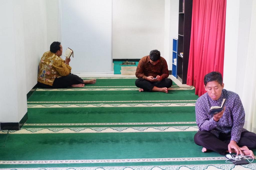 Sebagian peserta pajak bertilawah