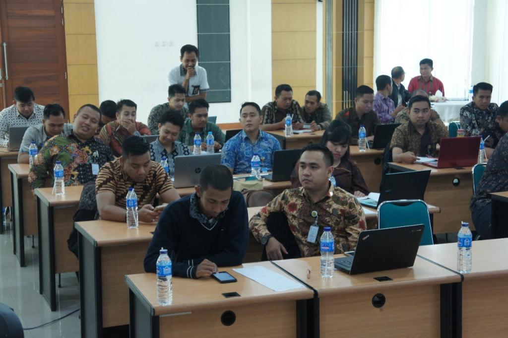 IHT diikuti perwakilan pegawai dari seluruh kantor cabang Bank Kalbar yang ada di Kalimantan Barat