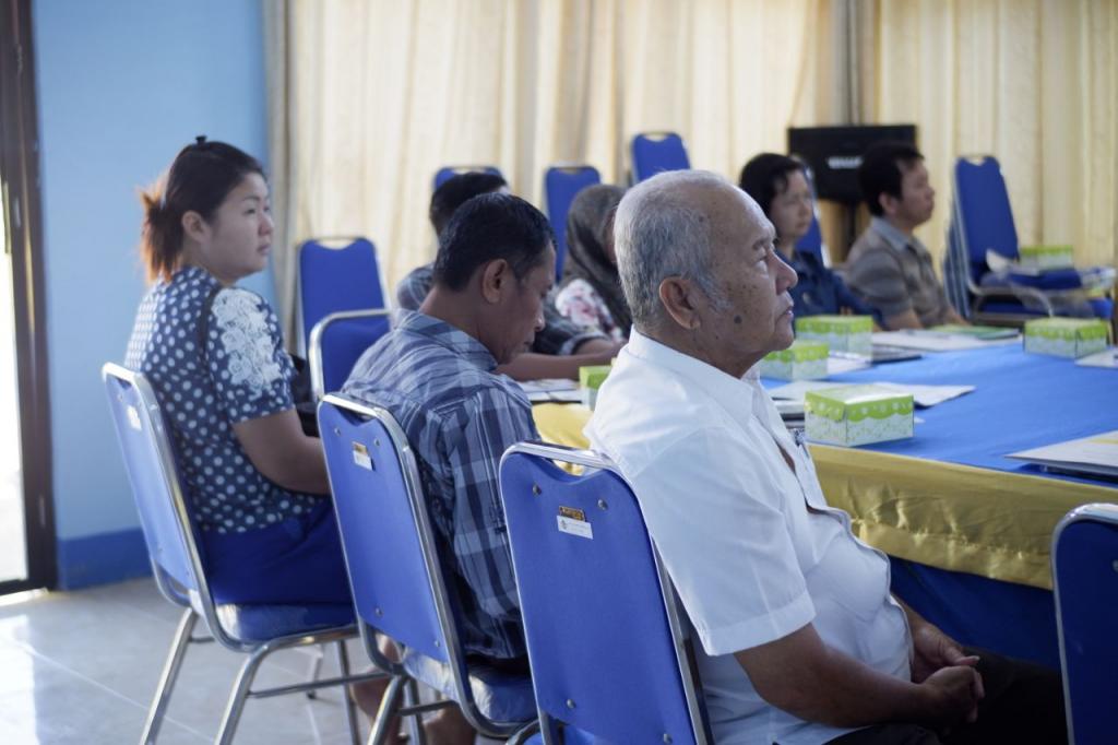 WP serius menyimak materi perpajakan yang disampaikan