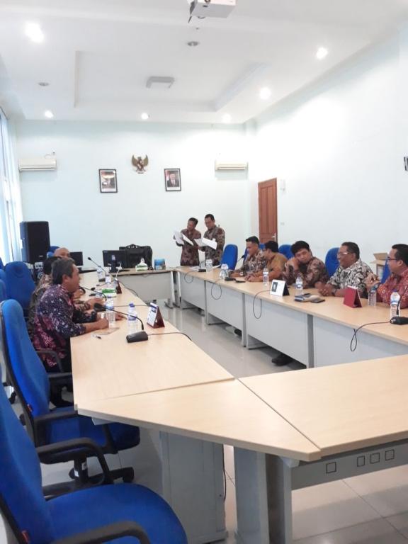 Suasana ruang rapat KPP Pamekasan, saat acara penandatanganan KK 2018