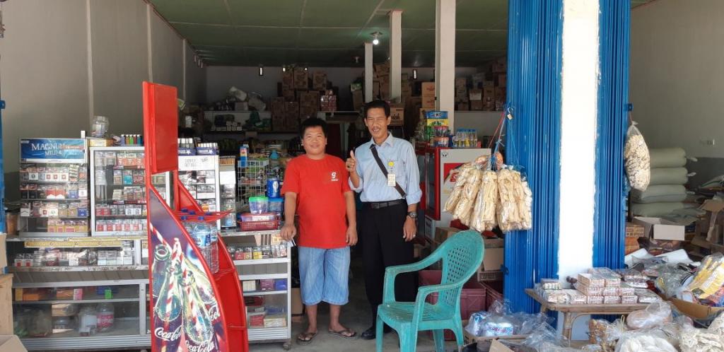 Tim door to door mendatangi pelaku usaha.