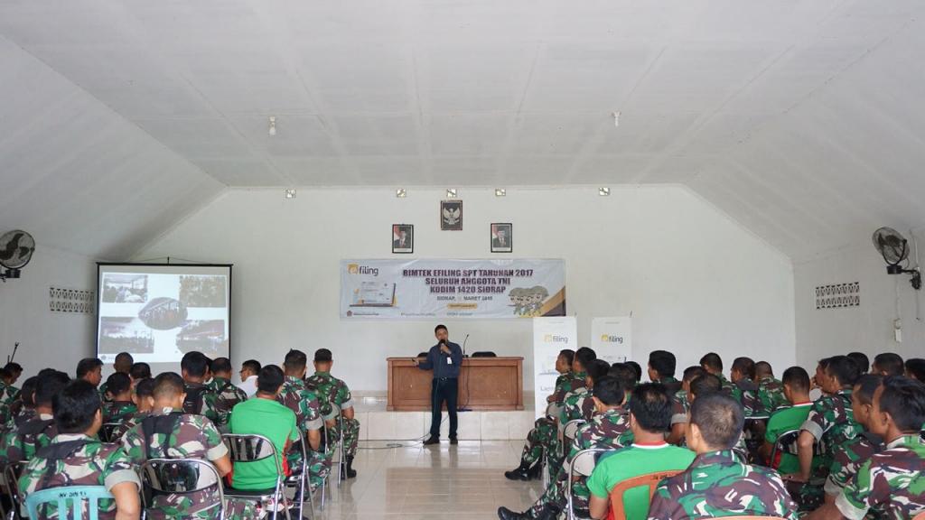 penyampaian materi oleh tim dari KP2KP Sidrap