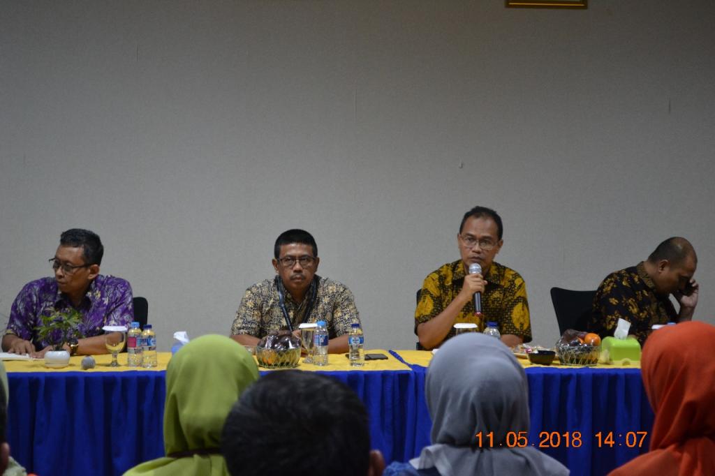 Kepala KPP Pratama yang lama memberikan kata sambutan pembuka acara