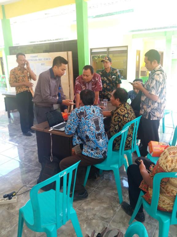 Petugas Menjelaskan bagaimana memanfaatkan e-billing, e-filling dan sejenisnya.