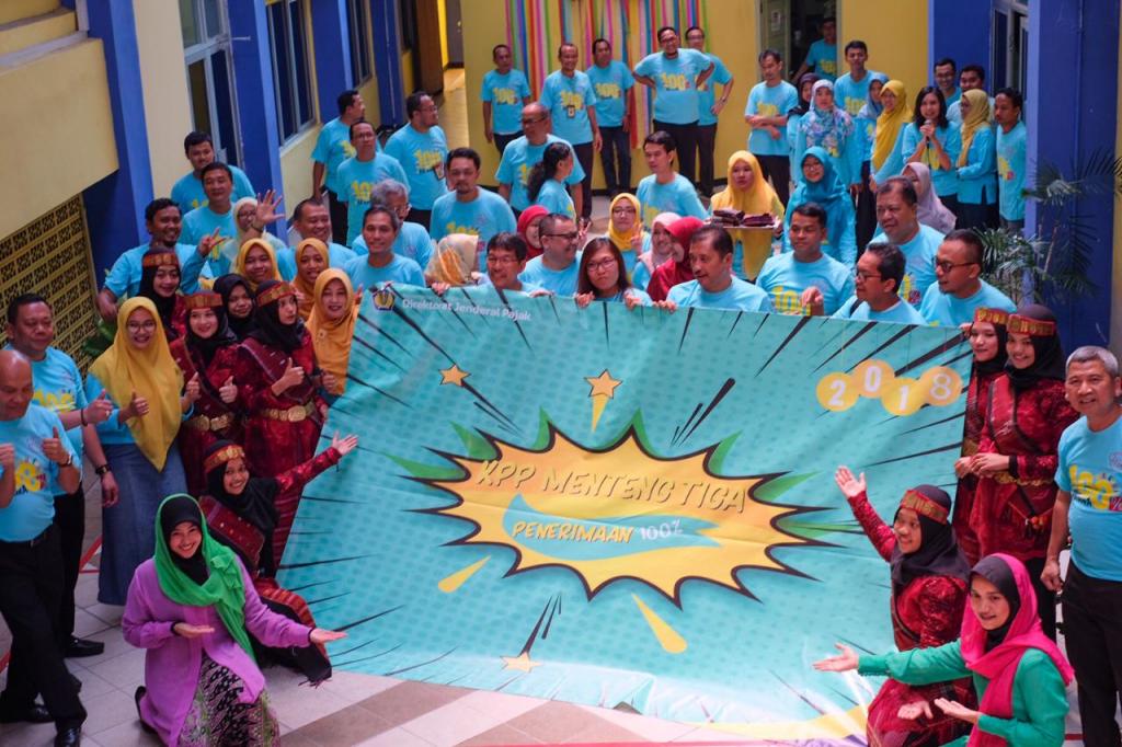 seluruh Audience larut dalam kemeriahan