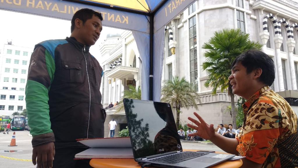 Masyarakat dengan beragam profesi mendatangi MTU untuk berkonsultasi masalah perpajakan