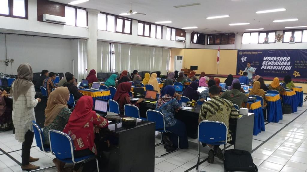 Suasana sosialisasi perpajakan bagi bendahara