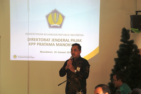 Kasie Waskon 2 sedang memberikan penjelasan kewajiban pajak indekos