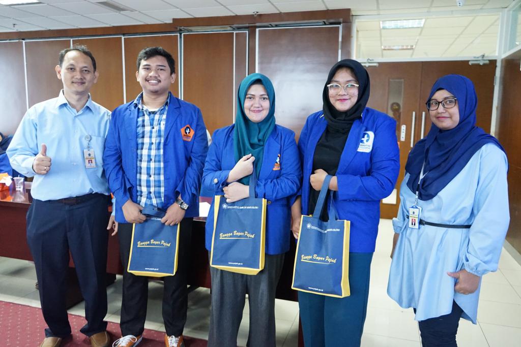 Foto bersama perwakilan mahasiswa