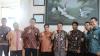 Bupati Wonosobo bersama pegawai KPP Pratama Temanggung dan KP2KP Wonosobo