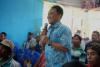 Narasumber memberikan materi